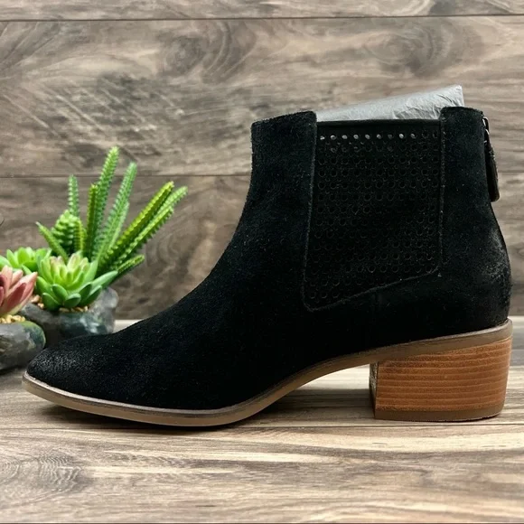 NIB Cole Haan Val Bootie Pointed Toe Ankle Boots Black Suede 8B 38.5 - Picture 6 of 11